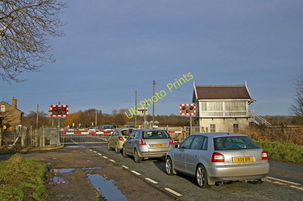 Photo 6"x4" Elsham Level Crossing Wrawby c2009