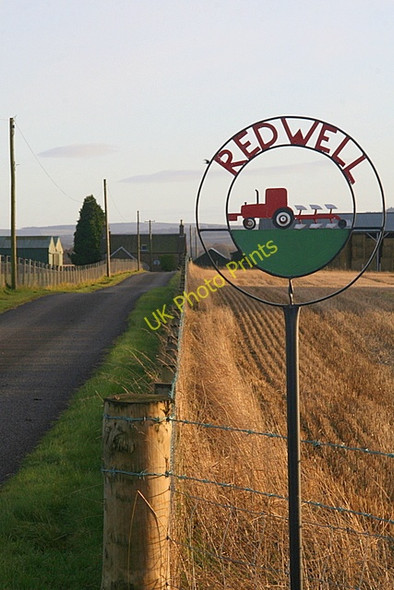 Photo 6"x4" Redwell Farm sign Roundyhill c2008