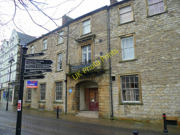 Photo 6"x4" The Three Choughs, Yeovil Yeovil c2009