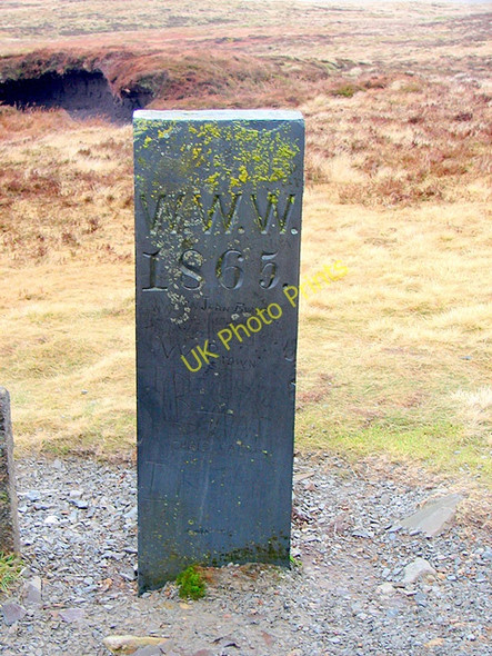 Photo 6"x4" An early WWW Carn Fawr\/SN8190 c2009