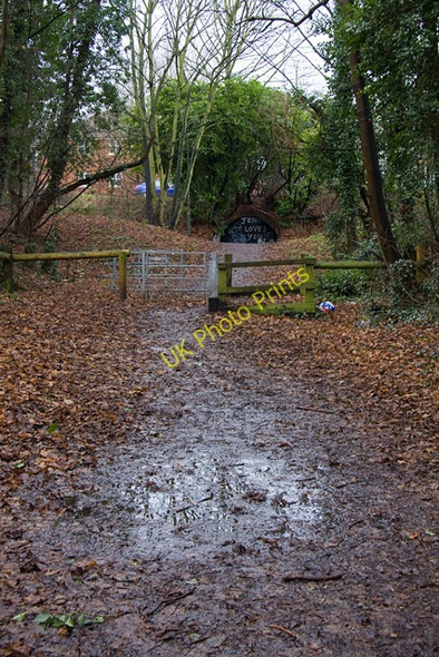 Photo 6"x4" Beyond Mill Hill East Hendon\/TQ2389 c2009