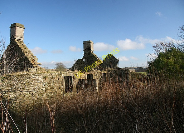 Photo 6"x4" Ruined cottages, Greenford bridge Bankhead\/NO4639 c2009