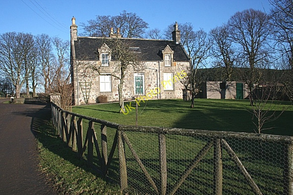 Photo 6"x4" Collie Farm House Orton\/NJ3153 c2009