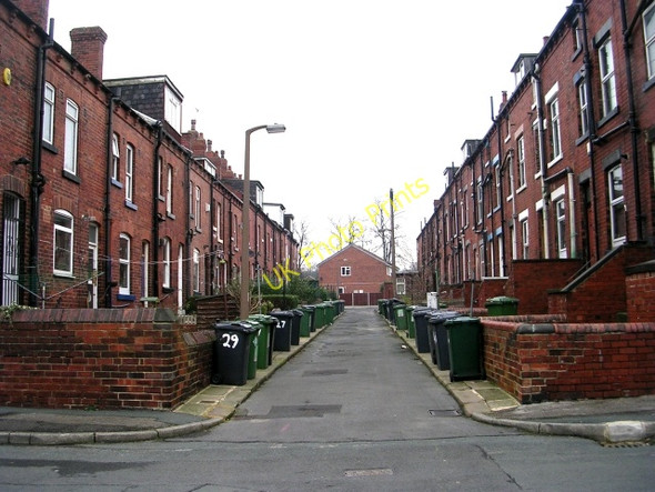 Photo 6"x4" Back Bentley Grove - Bentley Mount Leeds\/SE3034 c2009