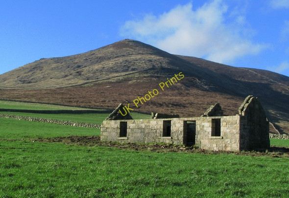 Photo 6"x4" Ruined cottage beneath Slieve Binnian Annalong c2009