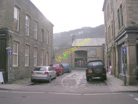 Photo 6"x4" Hilton Street - Market Street Hebden Bridge c2009