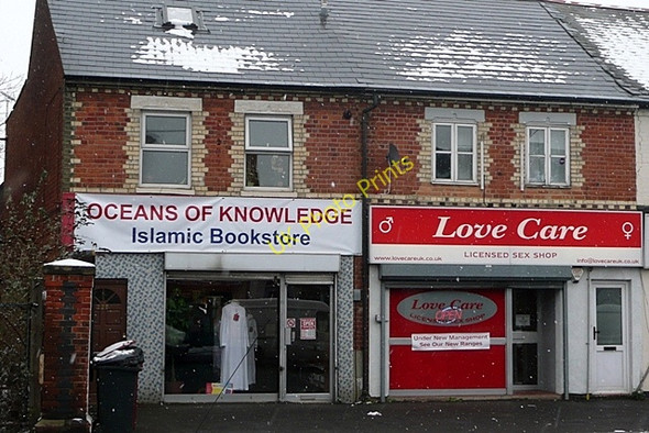 Photo 6"x4" Unexpected bedfellows Reading c2009