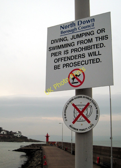 Photo 6"x4" Warning signs, Eisenhower Pier Bangor\/J5081 c2009
