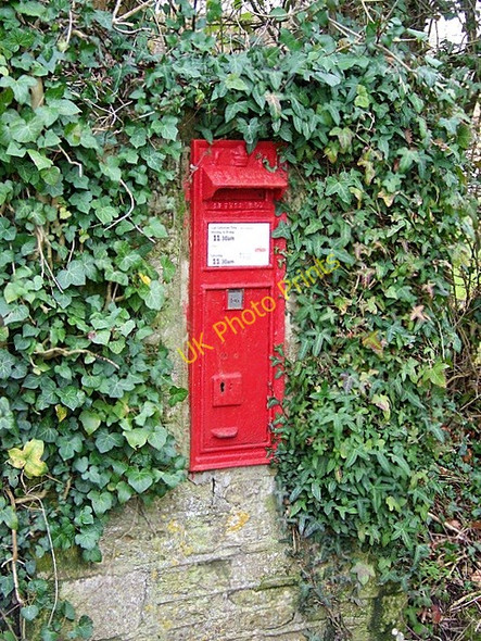 Photo 6"x4" Victorian postbox, East Woodlands East Woodlands\/ST7844 c2009