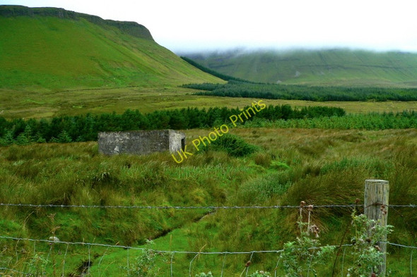 Photo 6"x4" Truskmore & Cliffs of Annacoona in mist Ballaghnatrillick c2005
