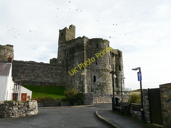 Photo 6"x4" Approach to Kidwelly Castle Kidwelly\/Cydweli c2008