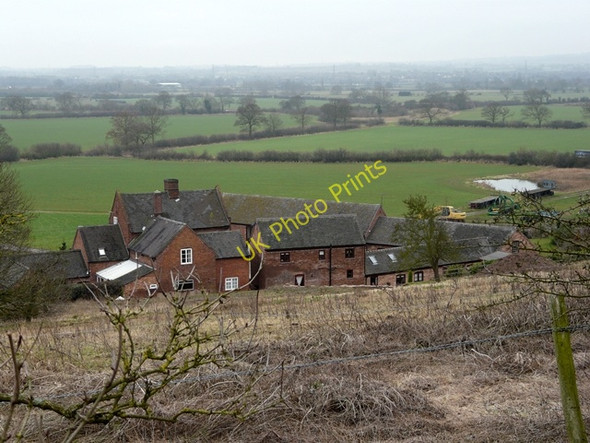 Photo 6"x4" Cowley Hill Farm from Cowley Hill Hamstall Ridware c2009