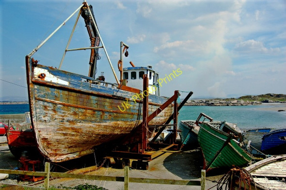 Photo 6"x4" Aranmore Island - Fishing boat needing some TLC Leabgarrow c2008