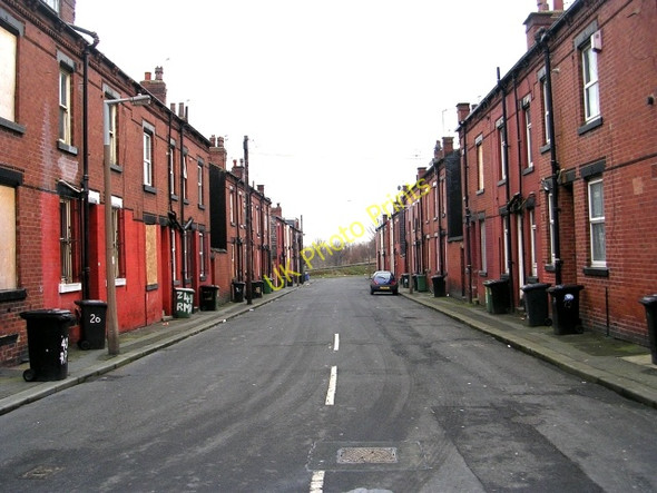 Photo 6"x4" Recreation Mount - Crosby Road Beeston Hill c2009