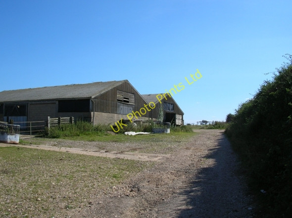 Photo 6"x4" Barn above Wells Wells-Next-The-Sea c2007