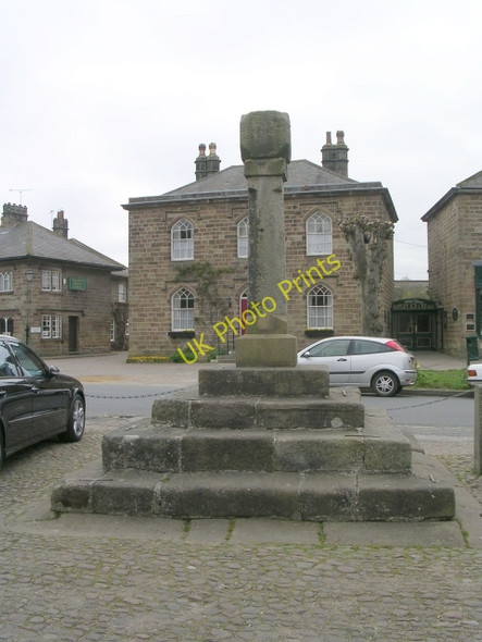 Photo 6"x4" Village Cross Ripley\/SE2860 c2009