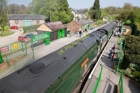 Photo 6"x4" Wadebridge locomotive waiting at Medstead & Four Marks station Four Marks c2009