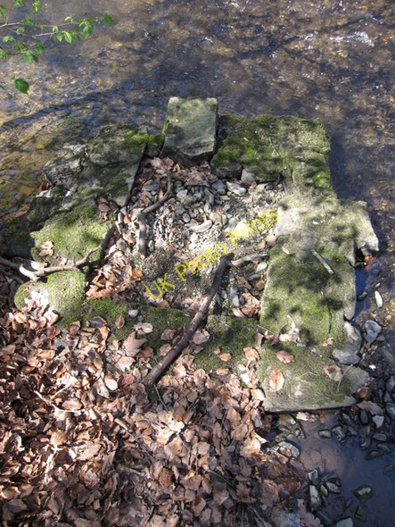 Photo 6"x4" Foundation in the River Alyn? Tafarn-y-Gelyn c2009