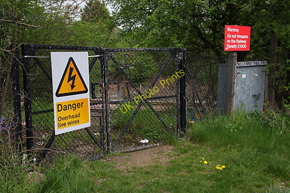 Photo 6"x4" No Trespassing Potters Bar c2009