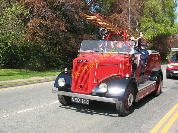 Photo 6"x4" Sandbach transport parade (8) - fire engines Sandbach c2009