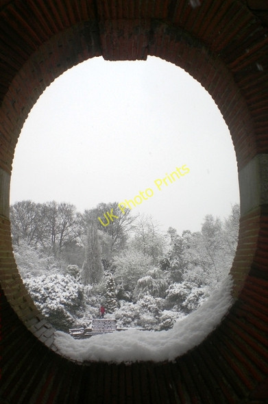 Photo 6"x4" Golders Hill Park formal garden through a hole in the wall Hampstead\/TQ2685 c2008
