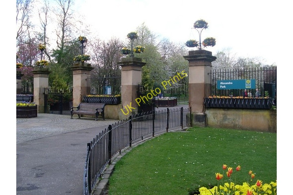 Photo 6"x4" Entrance to Alexandra Park Glasgow c2009