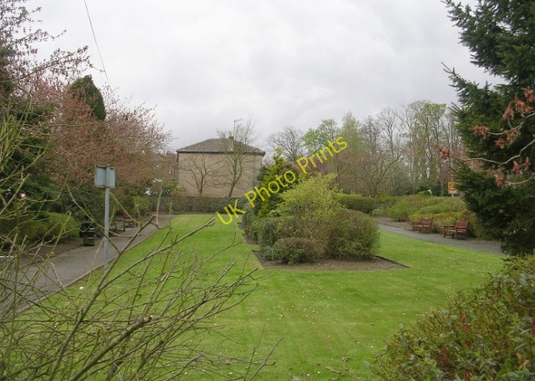Photo 6"x4" Garden - Station Road Oxenhope c2009