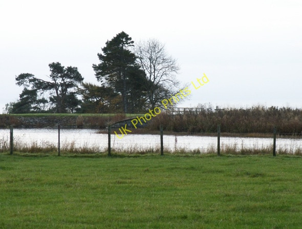 Photo 6"x4" Gillingshill Reservoir Arncroach c2005