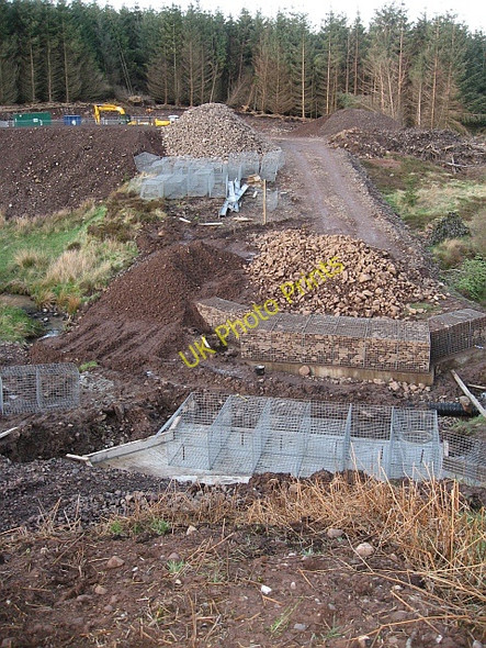 Photo 6"x4" Bridge building Kilmannan Reservoir c2009