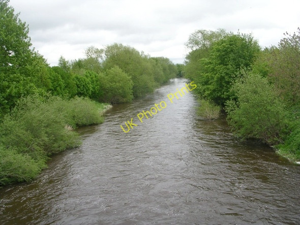 Photo 6"x4" River Wharfe from Footbridge Otley\/SE2045 c2009