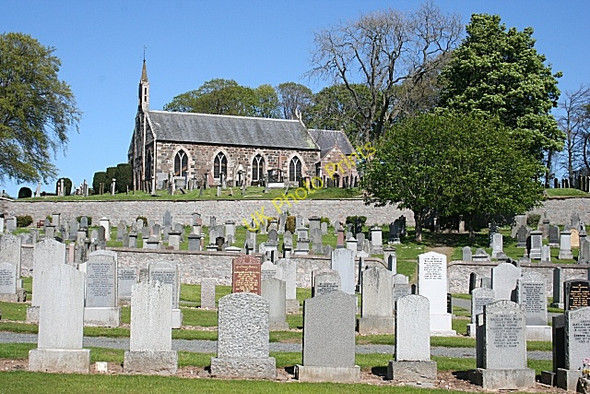 Photo 6"x4" Fyvie Parish Kirk and Kirkyard Fyvie c2009
