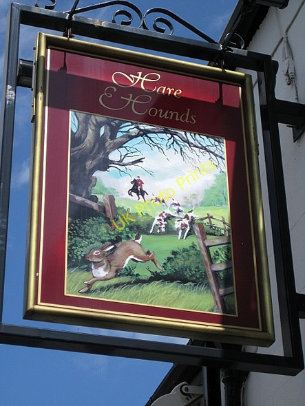 Photo 6"x4" The Hare & Hounds pub sign Rothwell\/SE3428 c2009