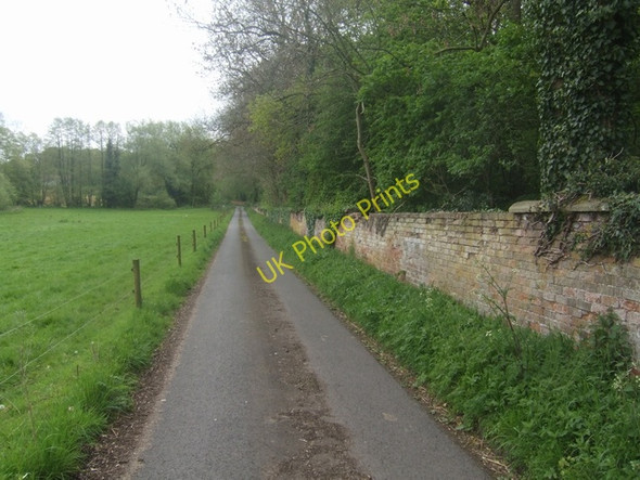 Photo 6"x4" Boundary wall to Shavington Park Rhiews c2009