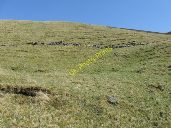 Photo 6"x4" Wall above Baddoch Burn, slopes of Strone Baddoch\/Carn Chrionaidh above Carn Chrionaidh c2009