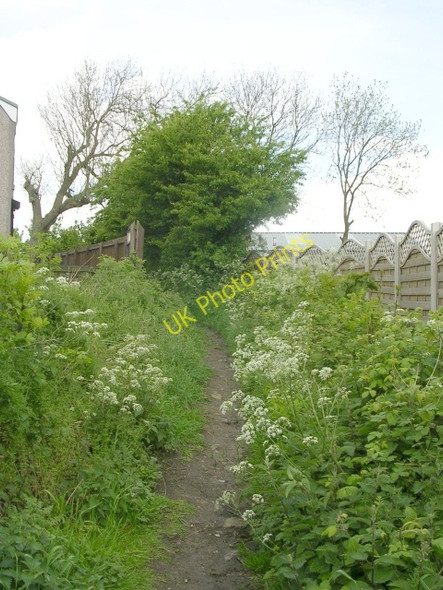 Photo 6"x4" Footpath - Halifax Road Cleckheaton c2009