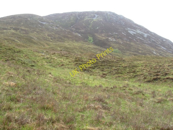 Photo 6"x4" Coire a Bhutha, Sg\u00c3\u00b9rr an Iubhair beyond over skyline Kinlochmore c2009