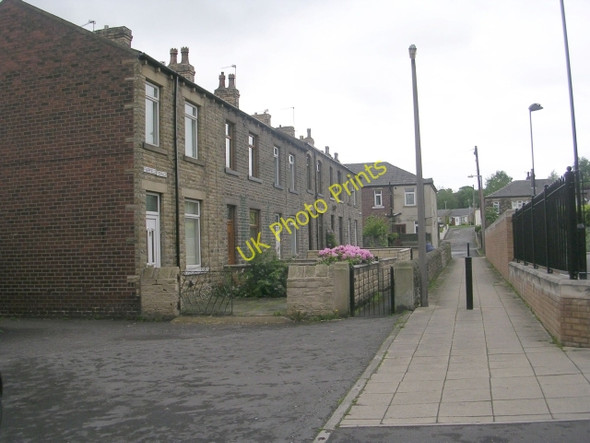 Photo 6"x4" Fairfield Terrace - Dewsbury Road Cleckheaton c2009