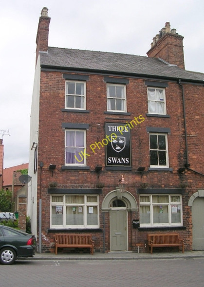 Photo 6"x4" Three Swans - Church Hill Selby c2009