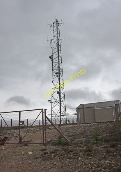 Photo 6"x4" Communications mast, Breac Leathad Allt nan Seileach\/NJ2117 c2009