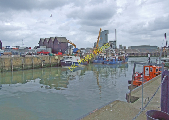 Photo 6"x4" Whitstable Harbour Whitstable c2009