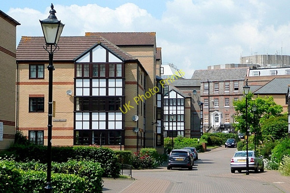 Photo 6"x4" Swan Place Reading c2009