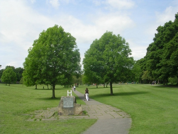 Photo 6"x4" Riverside Gardens - viewed from New Brook Street Ilkley c2009