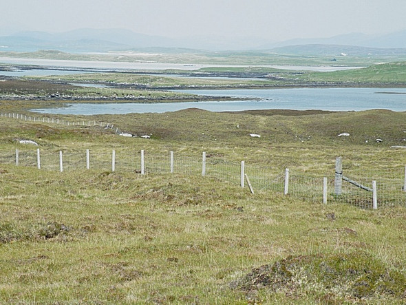 Photo 6"x4" Cnoc Mhic Eoghainn and Loch nan Geireann Trumaisgearraidh c2009
