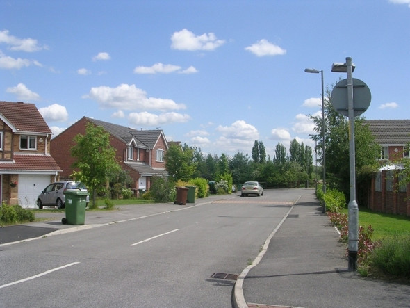 Photo 6"x4" Cherrytree Close - Milton Drive Hemsworth\/SE4213 c2009
