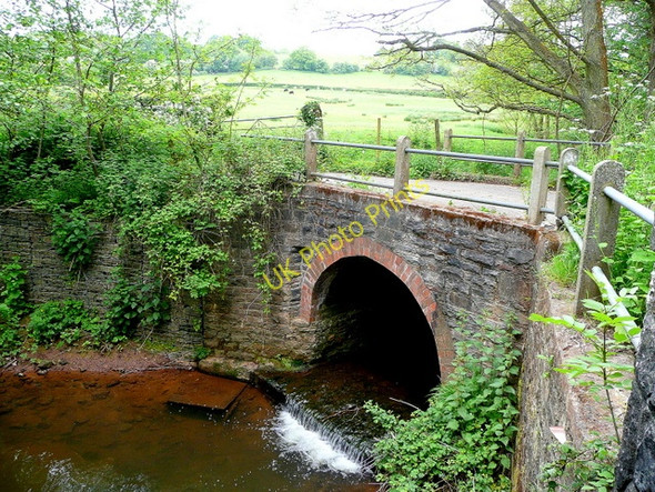 Photo 6"x4" Maerdy Bridge Onen c2009