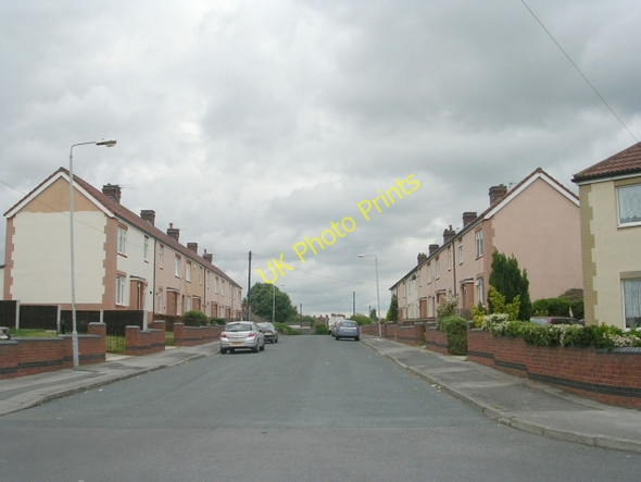 Photo 6"x4" Walnut Street - Central Avenue Moorthorpe c2009