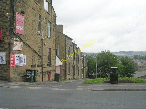 Photo 6"x4" Cedar Street - Hainworth Wood Road Keighley c2009