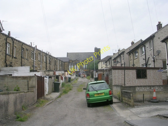 Photo 6"x4" Back Eaton Street - Oakfield Road Keighley c2009