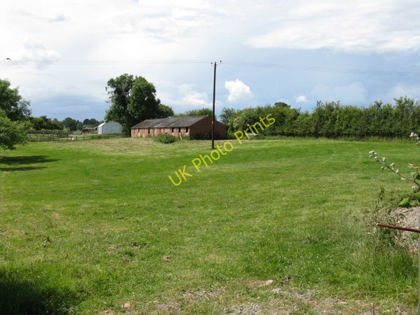 Photo 6"x4" Much Cowarne - Disused Stables Much Cowardne c2009