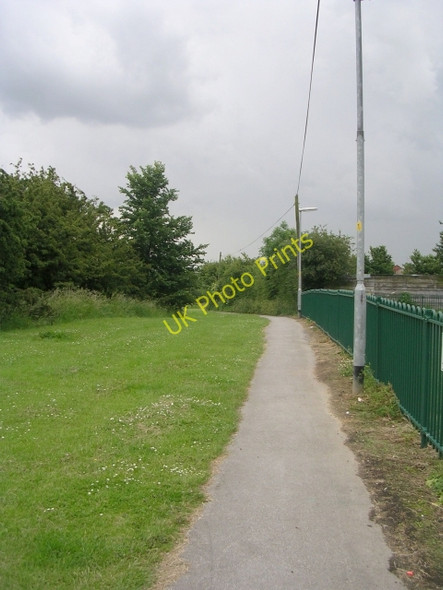 Photo 6"x4" Footpath - Weeland Road Sharlston c2009